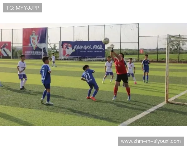 “袋棍球竞技激烈，东部新区赛场成为战术与速度的较量地”